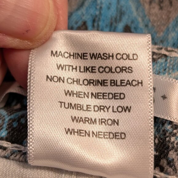 ❌Copy❌Masseys Blue/Black/White Patterned Pants Size 14 - Picture 13 of 13